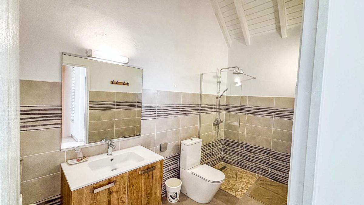 18.Location villa piscine Marie Galante Guadeloupe_Salle de douche